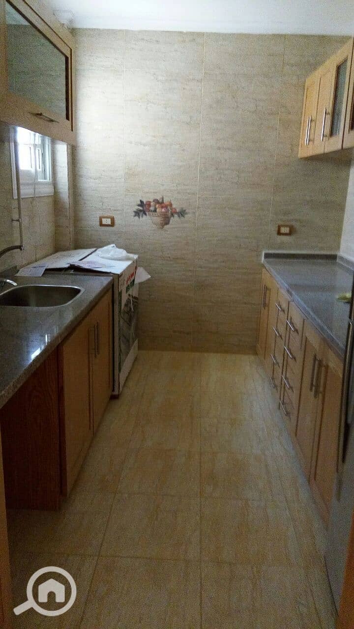 4 ab7be326-7c42-456a-9509-890636c88389. jpg