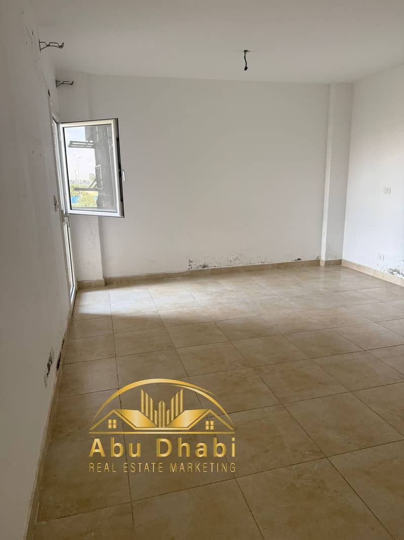 9 315fcaf4-eb61-4ddf-92d7-6bd5af1e5143. jpg