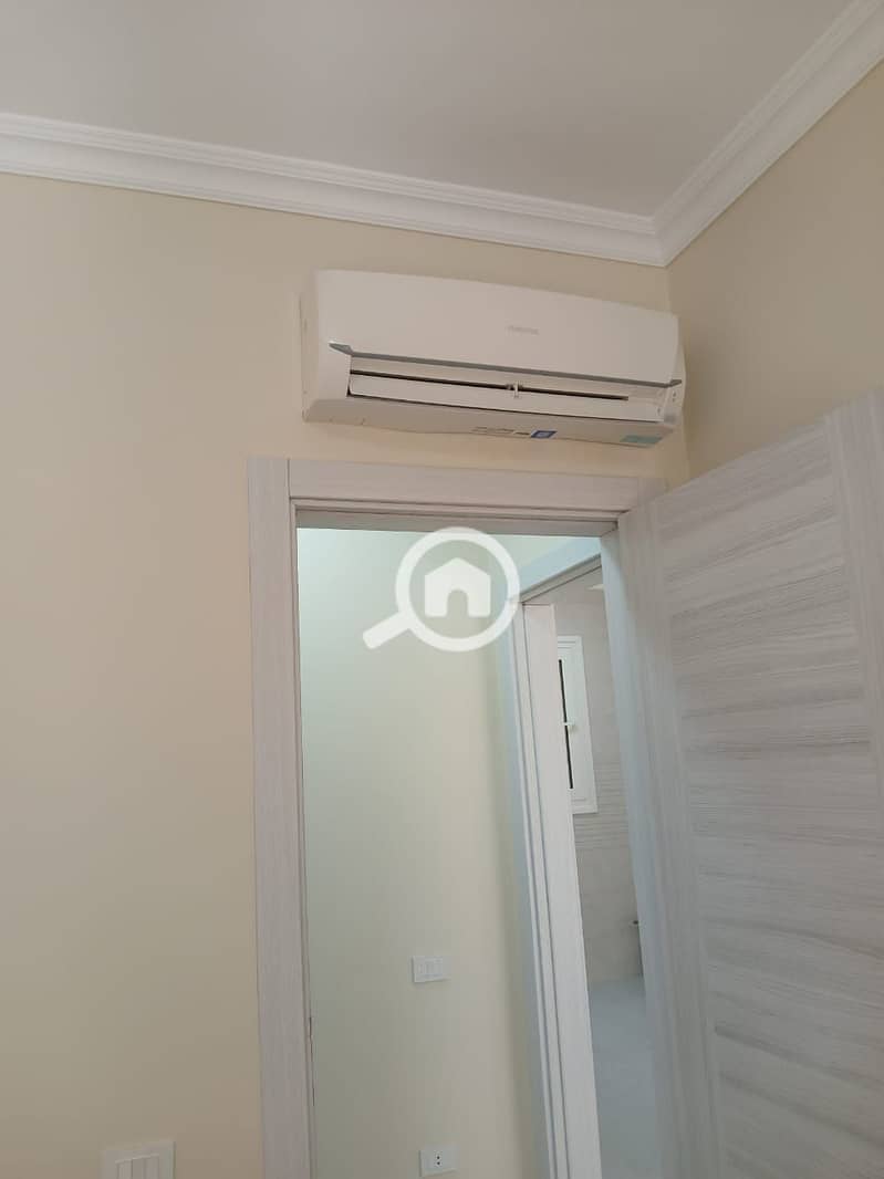 6 WhatsApp Image 2025-10-06 at 1.23. 27 PM (1). jpeg