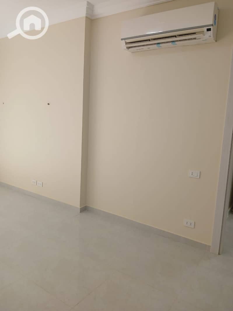 7 WhatsApp Image 2025-10-06 at 1.23. 27 PM. jpeg