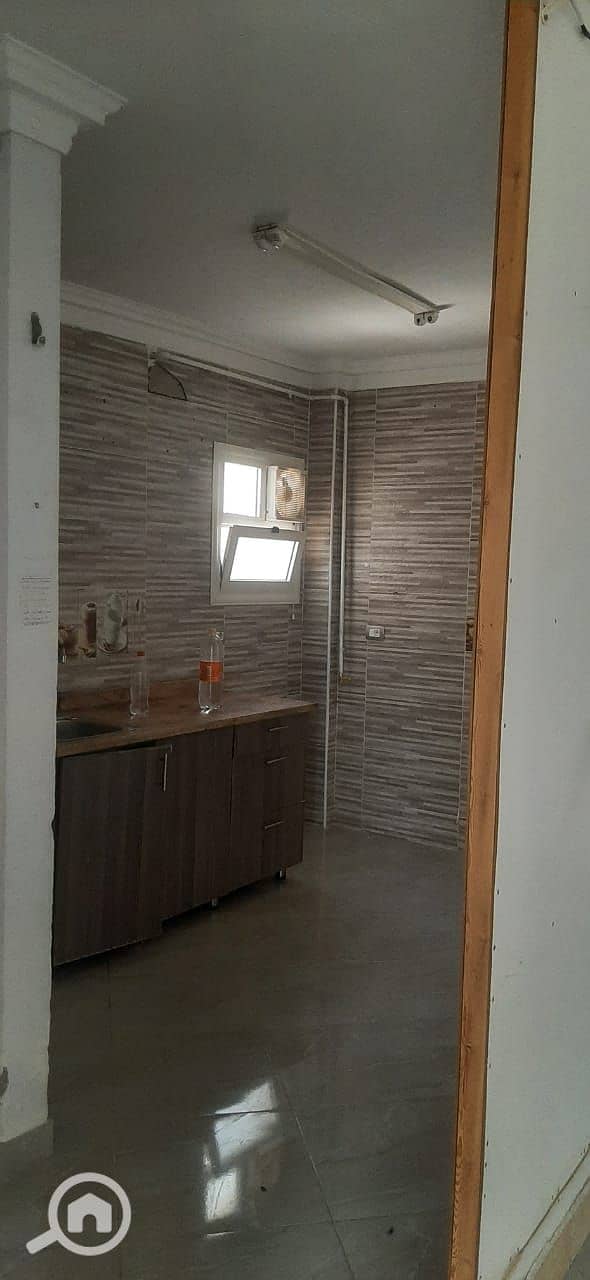 2 1f6c1023-7ba4-4657-8b69-48b9924113f6. jpg