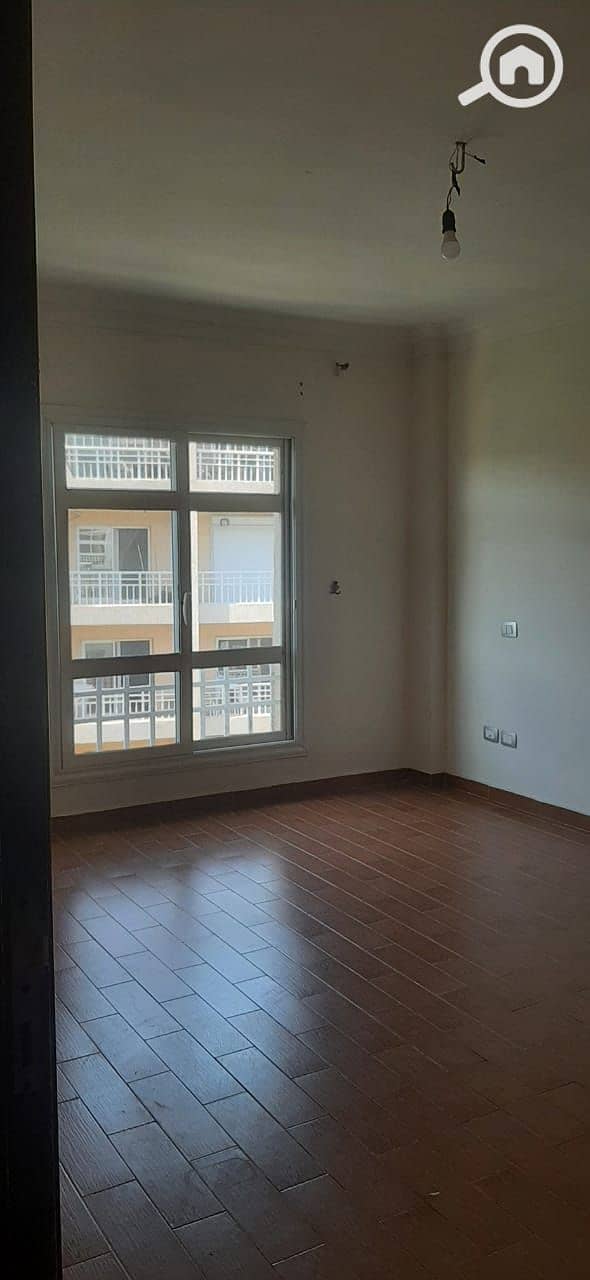 8 b7f5c7fd-67e4-41c9-af16-6fca8b98b5ee. jpg