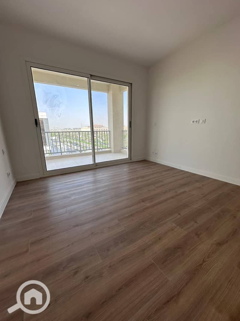 4 WhatsApp Image 2025-10-17 at 16.13. 31 (12). jpeg