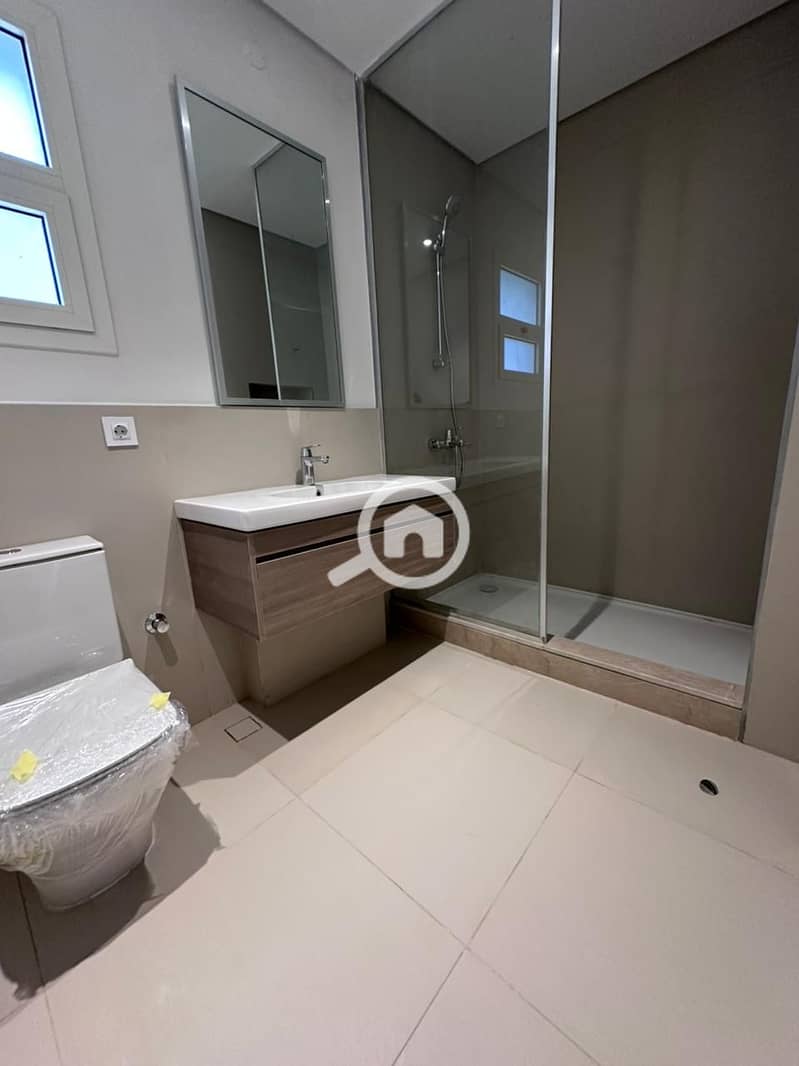 11 WhatsApp Image 2025-10-17 at 16.13. 31 (8). jpeg