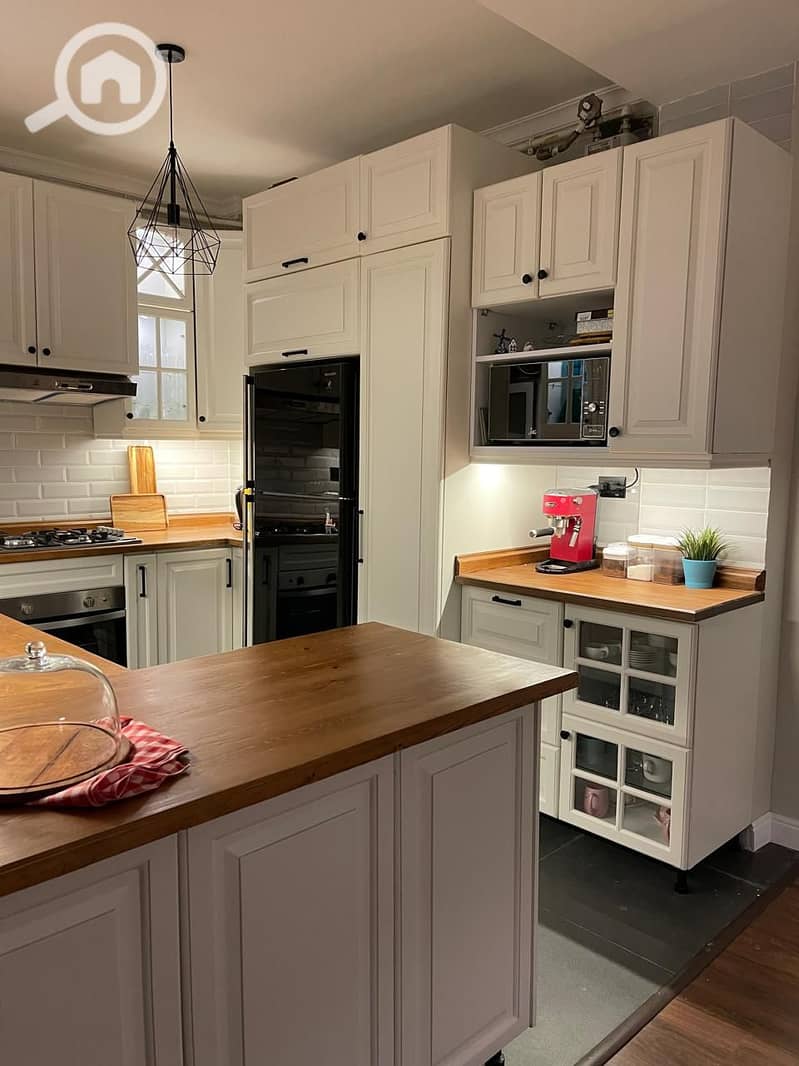 5 f5e26d6a-e007-45b4-89c4-25b8ac19e763. jpg