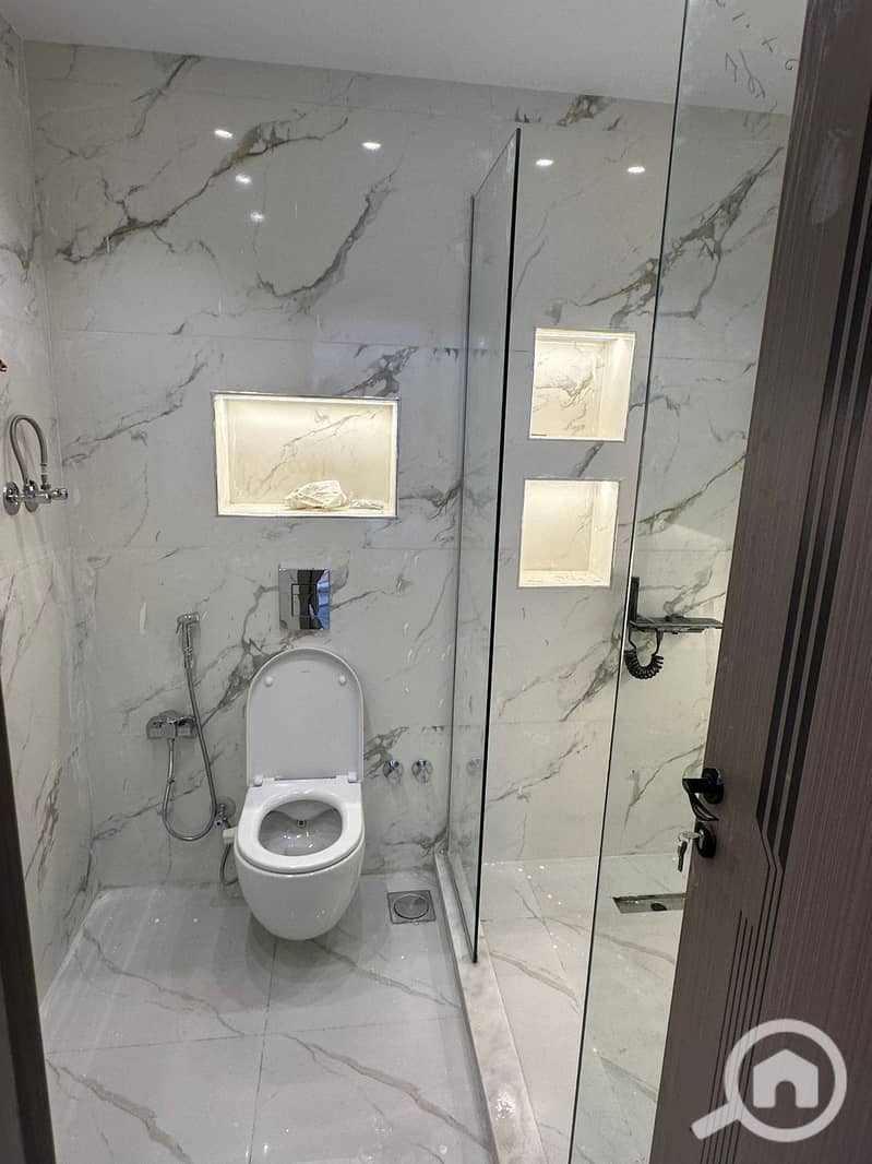 7 b65302af-85e0-4ef6-a944-ecfdfeb43f31. jpg