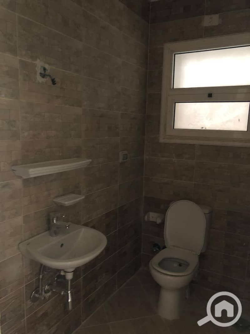 8 e12914b0-2272-4468-938e-c8fbcadac2ac. jpg