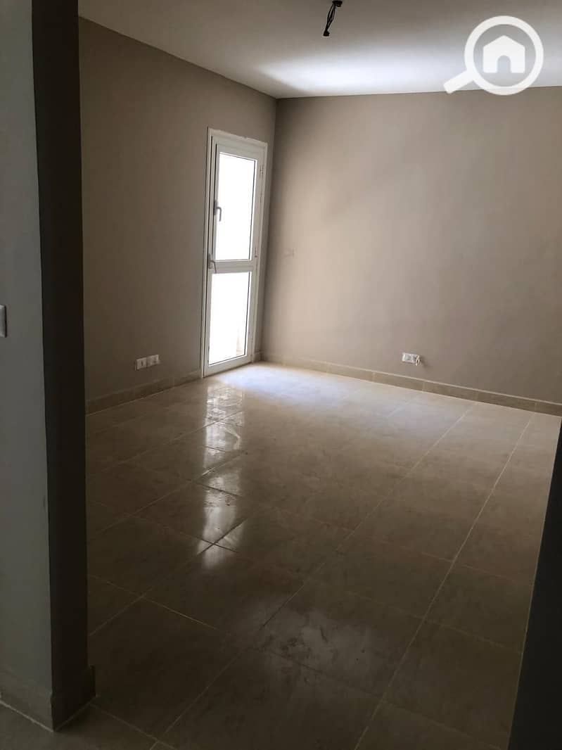 10 14b9a464-09f6-4ee6-b144-1976ede24c5f. jpg