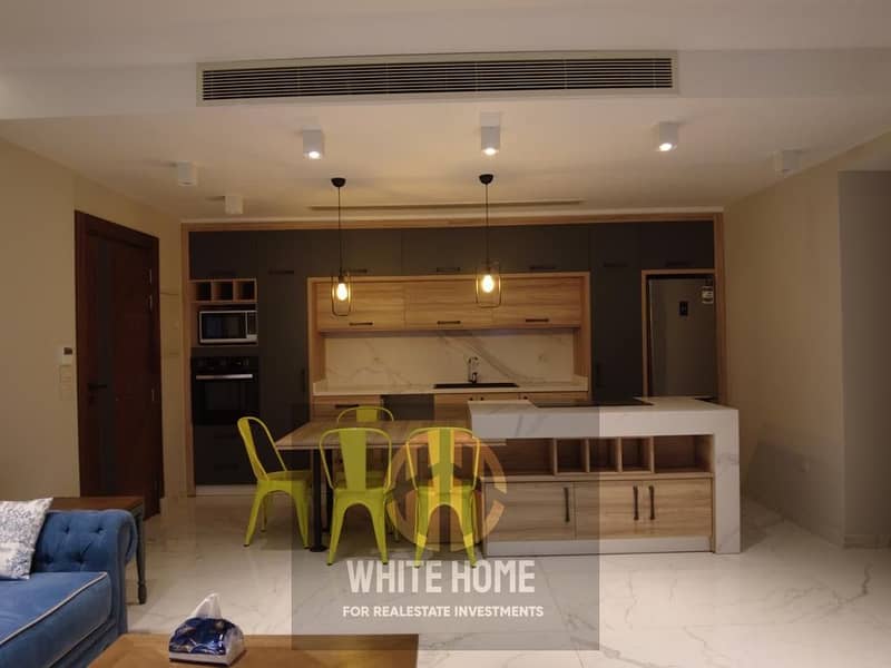 5 3e6b0f78-2b0b-4c86-8e4b-c353b8b6c338. jpeg