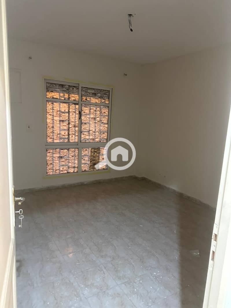 3 a95bbfd4-f5df-4fcb-beaa-5c739f10f2e3. jpg