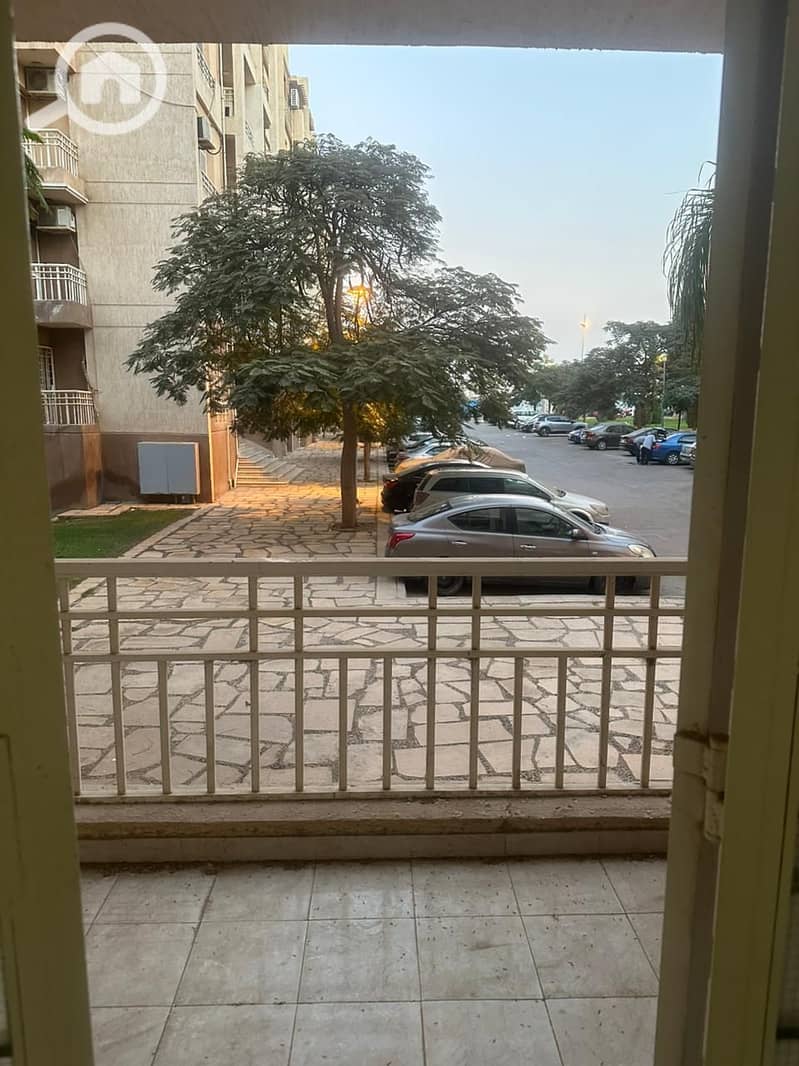 5 ad793ccf-58fd-475f-b1a7-41e7137d5c31. jpg