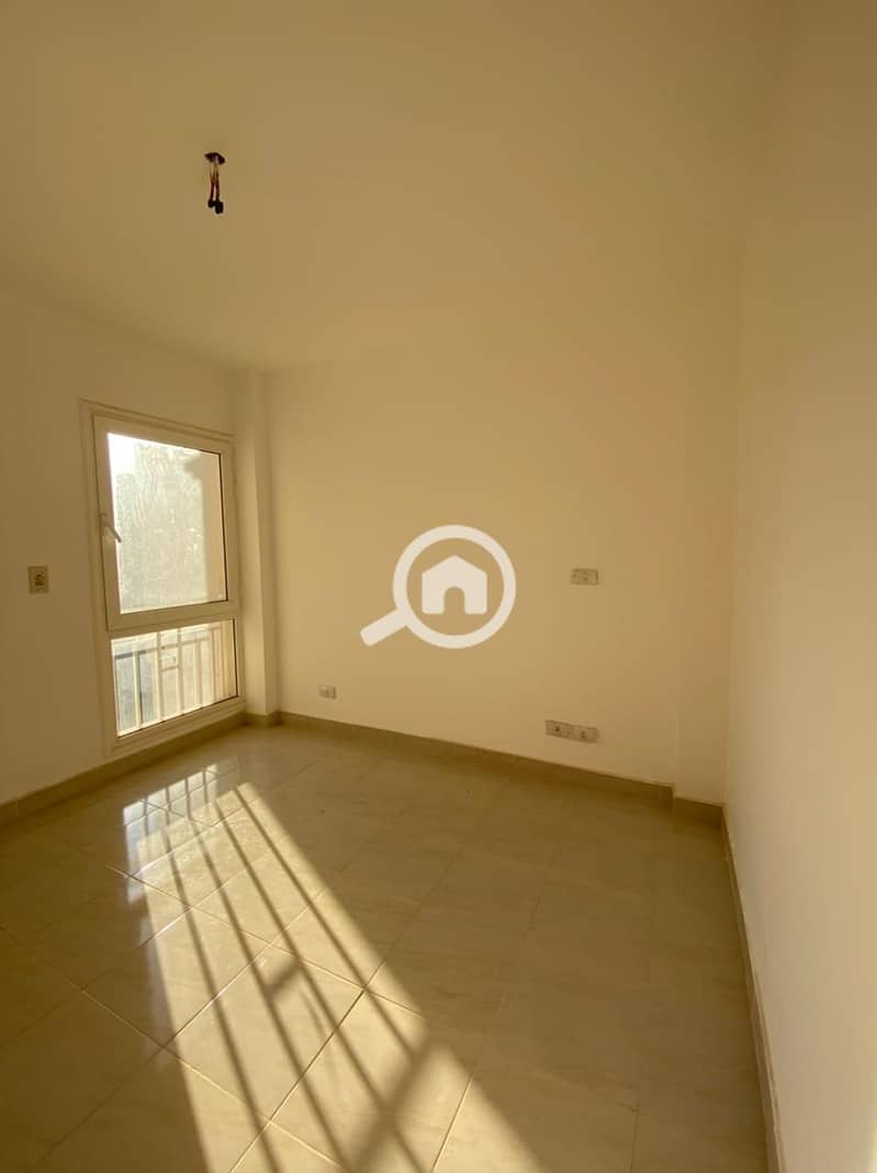 12 3f078995-223d-4d93-b00d-49777112ff38. jpg