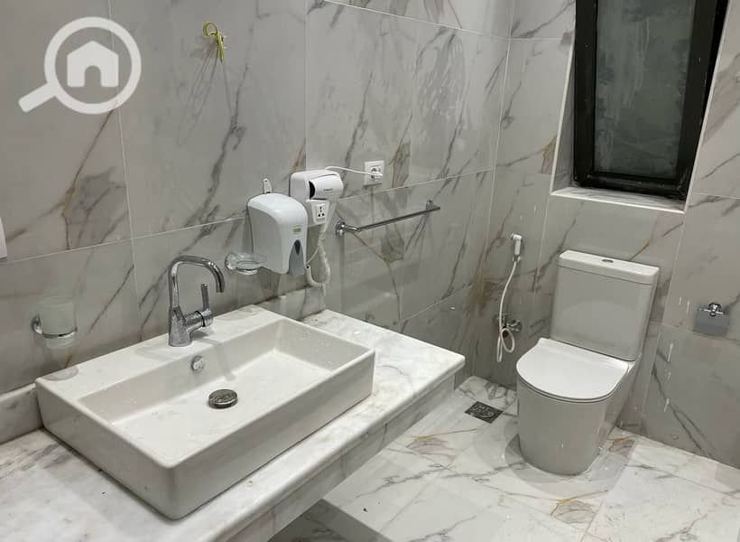 10 9af61bd5-bc20-4bd3-b530-001f6bd1061f. jpeg