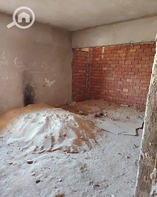 7 147869223-600x450. jpg