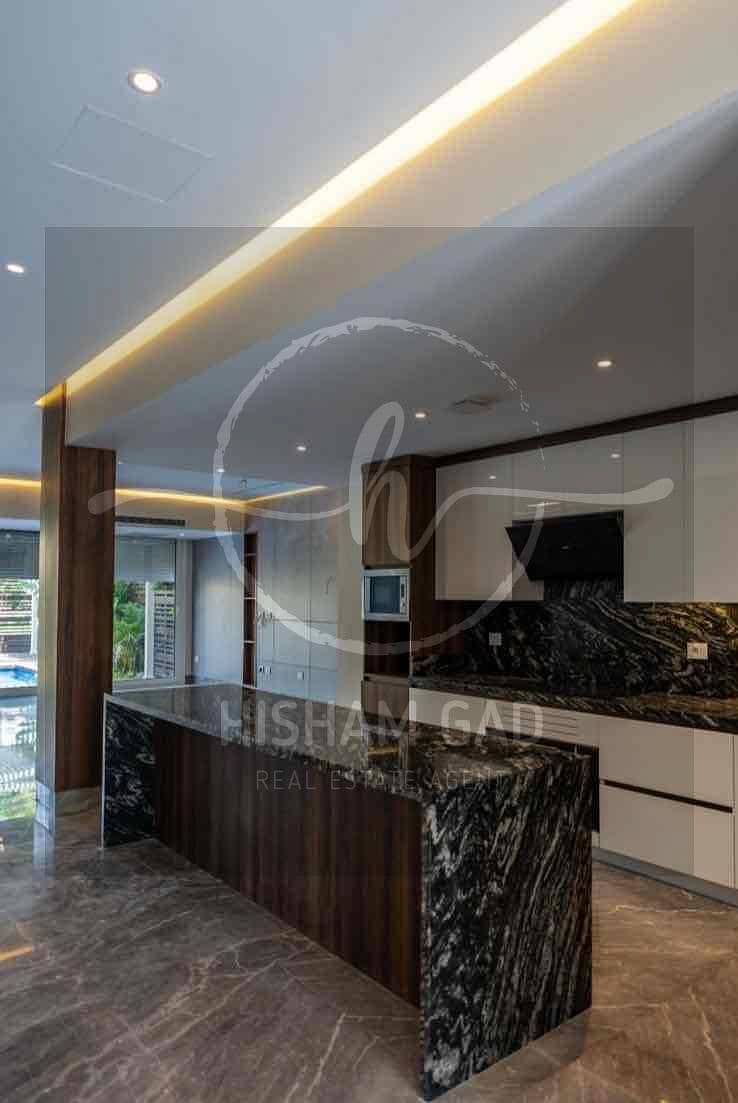 6 0a5c12e8-356b-4bef-9284-bd69153a4d1d. jpg