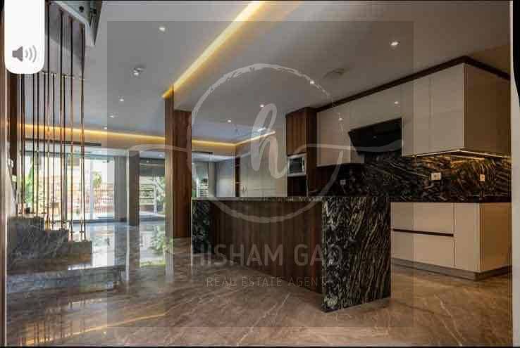 7 31674683-7c6f-4ba8-85d0-a16a81376b9e. jpg