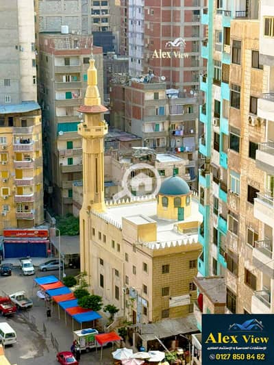 شقة 4 غرف نوم للايجار في المندرة، الإسكندرية - 1. jpg