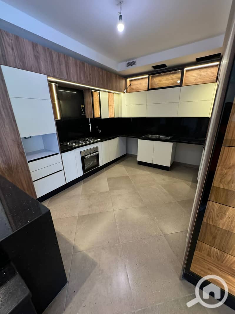 4 WhatsApp Image 2025-10-25 at 11.41. 08 PM (1). jpeg