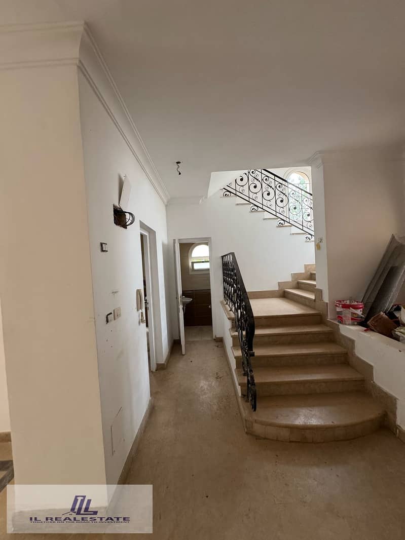 5 8c588f43-f5b2-49db-b21a-08e0642f3040. jpg