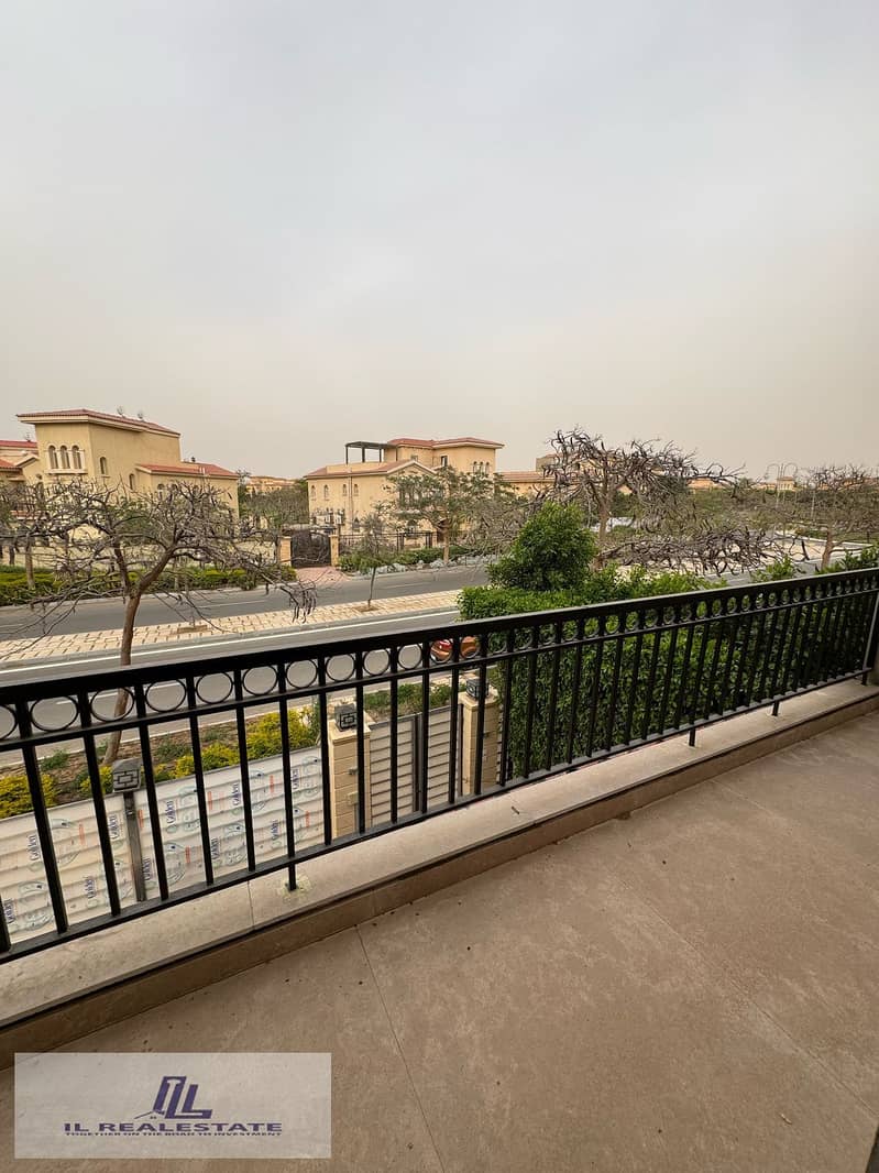 8 141075a1-9102-46b6-8509-d647da0bdb33. jpg