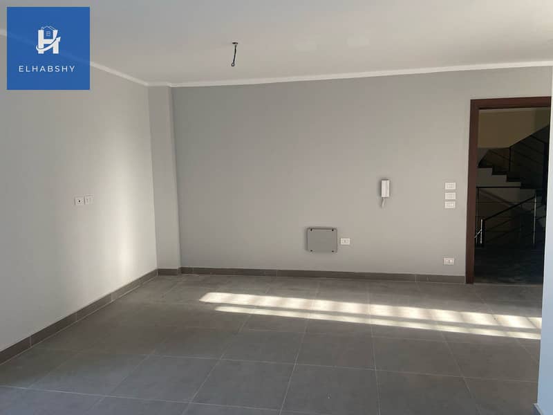 3 شقة للإيجار في 6 أكتوبر 170م  في كمبوند بالم باركس أول سكن فيو رائع ( منظر طبيعى ) (3). jpeg