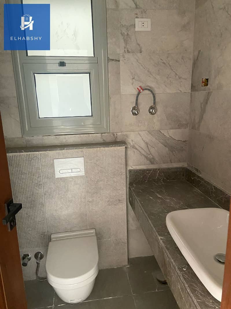 9 شقة للإيجار في 6 أكتوبر 170م  في كمبوند بالم باركس أول سكن فيو رائع ( منظر طبيعى ) (9). jpeg