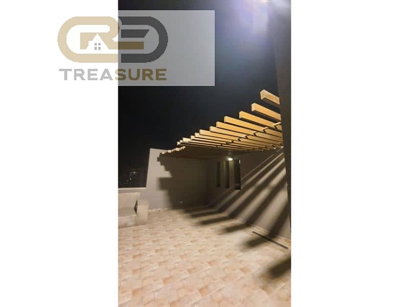 4 WhatsApp Image 2025-10-29 at 11.41. 34 PM (3). jpg