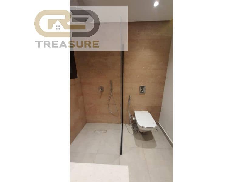 9 WhatsApp Image 2025-10-29 at 11.41. 40 PM (2). jpg