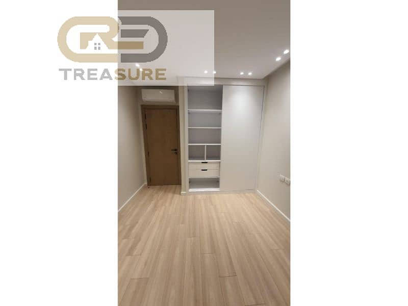 19 WhatsApp Image 2025-10-29 at 11.41. 35 PM. jpg