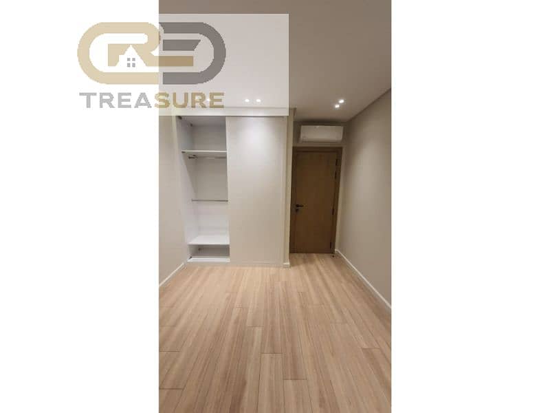 25 WhatsApp Image 2025-10-29 at 11.41. 38 PM (1). jpg