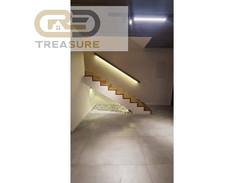 26 WhatsApp Image 2025-10-29 at 11.41. 38 PM (2). jpg