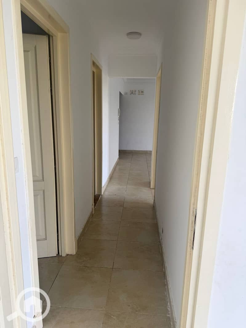 5 WhatsApp Image 2025-11-01 at 14.01. 34 (1). jpeg