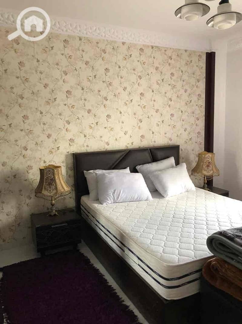 12 f6b8805e-8a3a-465e-8e2c-90b578ec50d9. jpg