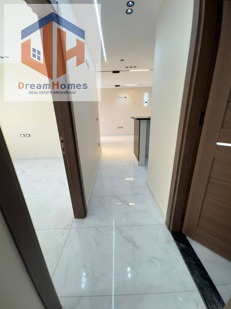 24 WhatsApp Image 2025-10-28 at 12.40. 52 (1). jpeg