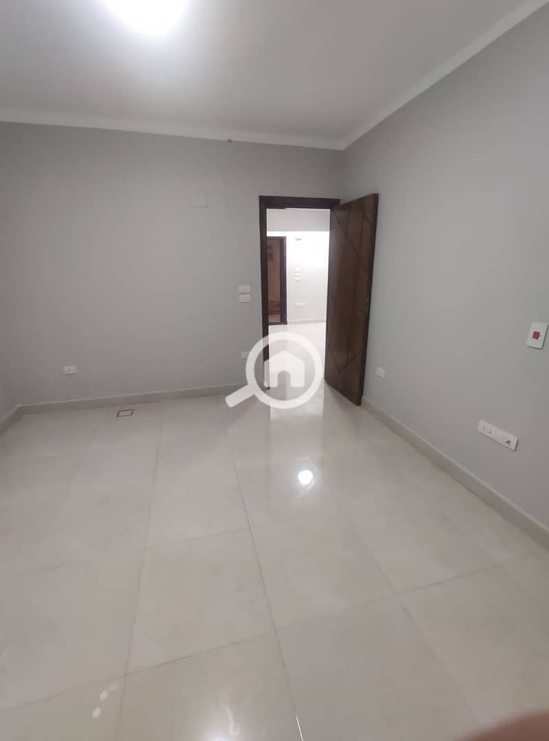 3 photo_5_2025-11-01_14-33-46. jpg