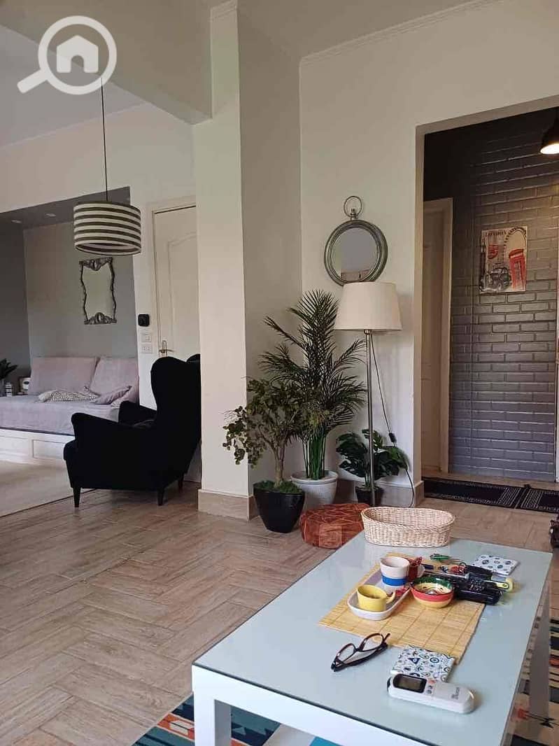 8 02d5f8fd-f61a-46ab-88e8-03bf1647a408. jpg