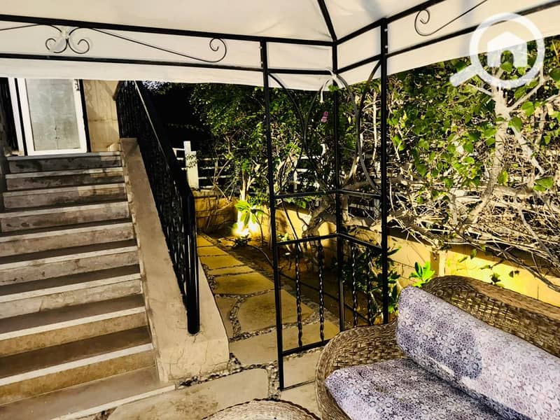 3 d14f809a-db53-46bd-9f05-7cf7e9ad9005. jpg