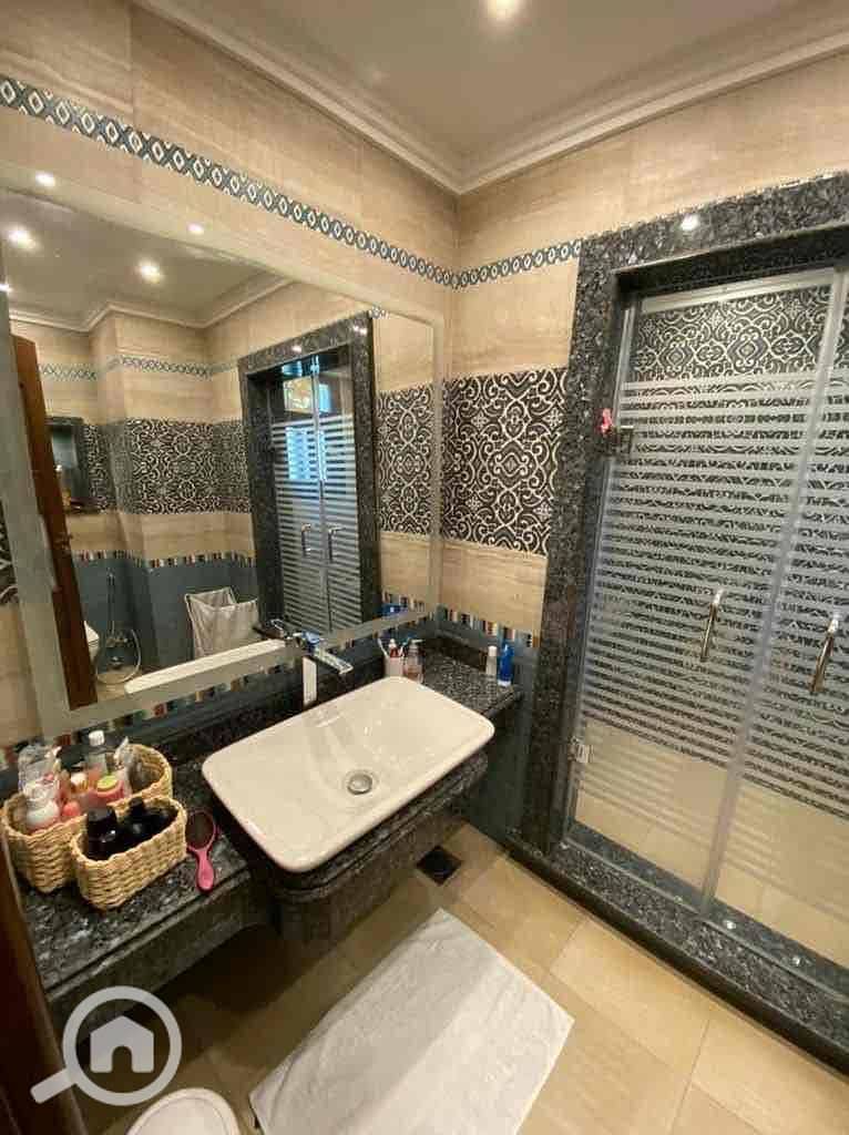 7 83fdb2ef-a5f2-404e-921b-a6e419c1375f. jpg