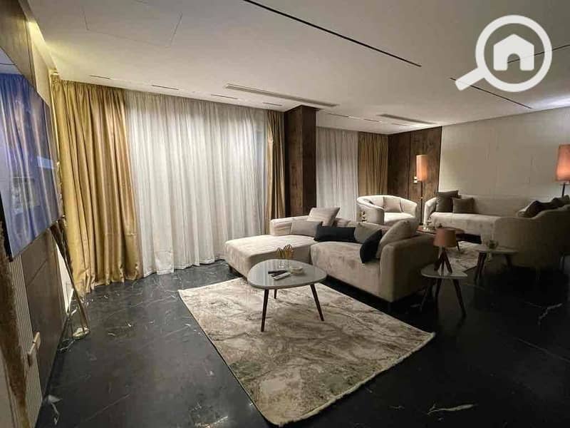 32 e2b96702-9f61-4a83-905e-2981b62a57e4. jpg