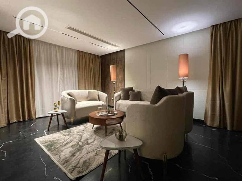 33 0b1d7ffa-a78e-4048-b6ae-90faf941b015. jpg