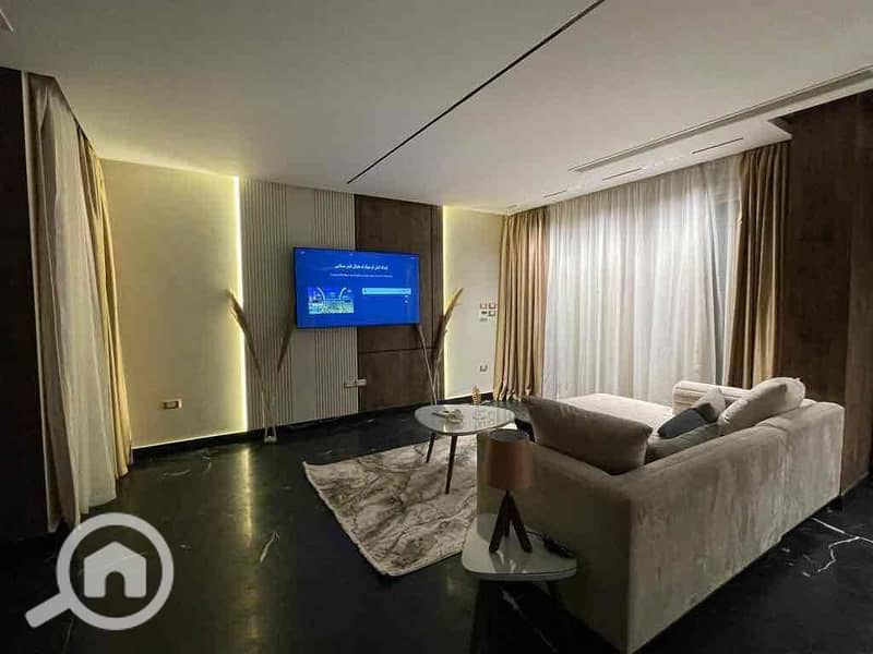 34 38a0afd5-1418-42ee-a2ba-7ae3eecb303f. jpg