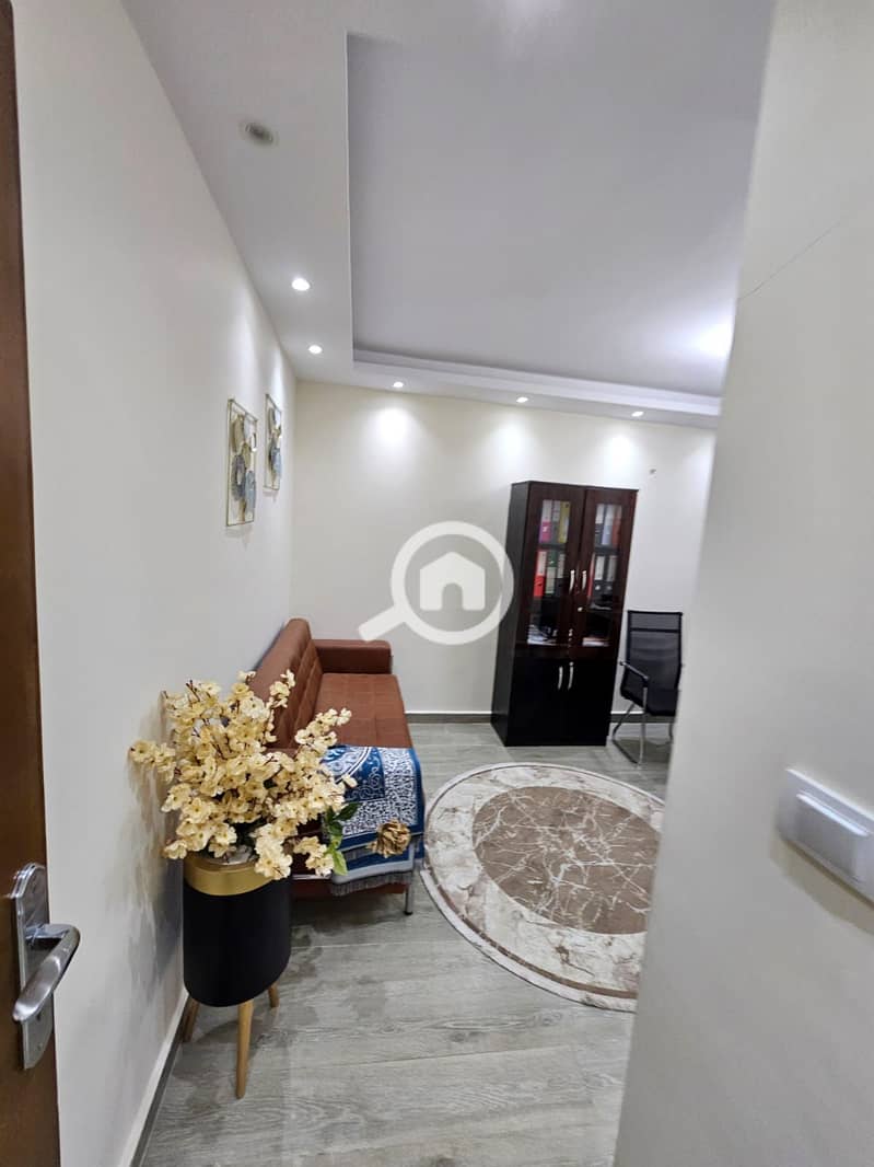 4 3f08a0ae-85a3-4612-af37-58a540309506. jpeg