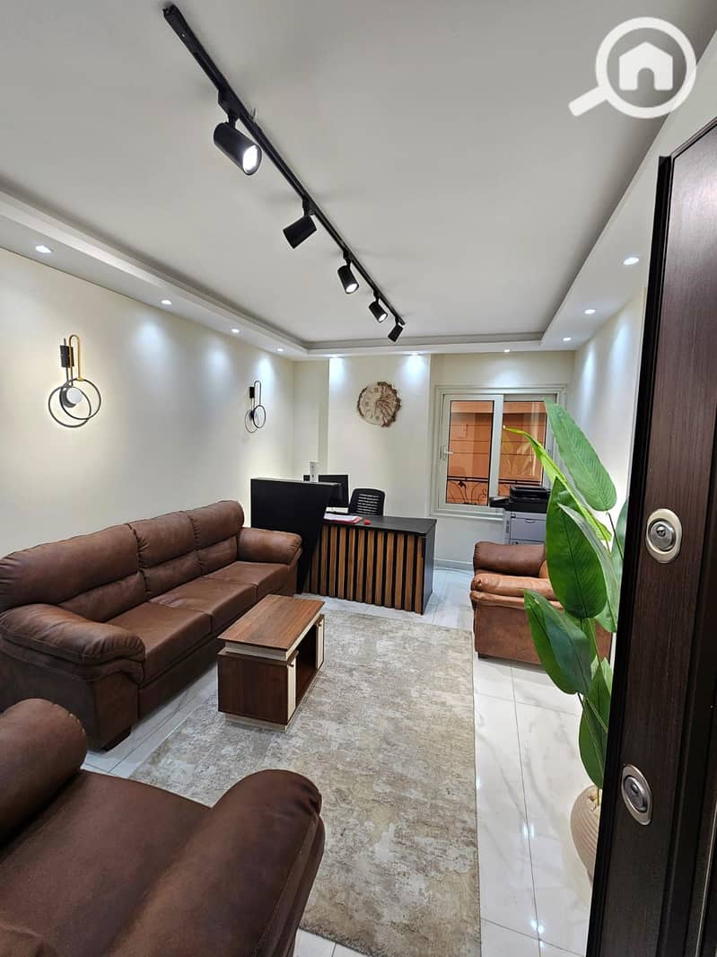 5 0f4f7a55-5d62-439a-a42d-e670cc7f6289. jpeg