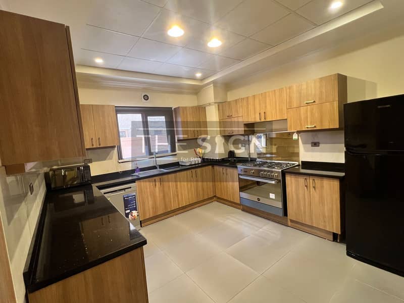 4 WhatsApp Image 2025-11-01 at 13.40. 37 (1). jpeg