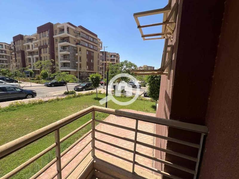 8 57fc29ff-0406-4ab6-a248-a9da209aba35. jpg