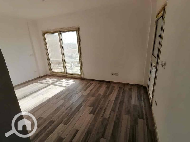 15 4ced58e0-a65a-462e-8f83-aece68d5b1e8. jpg