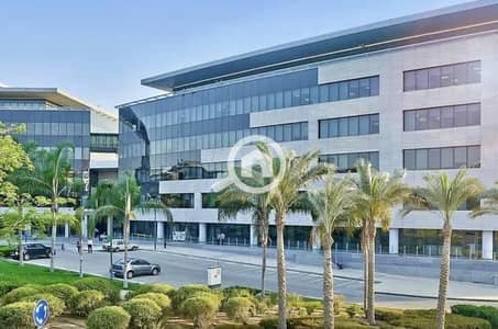 Office for Rent in New Cairo, Cairo - b4e599ed-8bd4-4877-9950-3297dadf4d9c. jpeg
