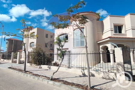 فیلا 5 غرف نوم للبيع في عجمي، الإسكندرية - 1. JPG