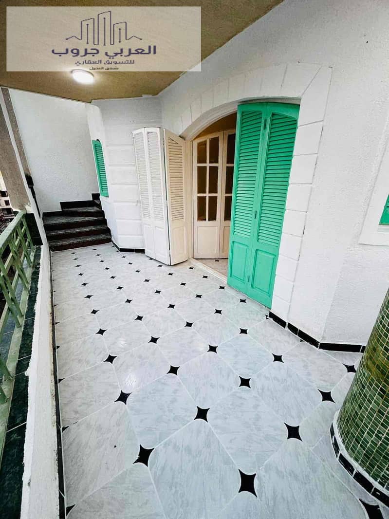 4 bd7b0429-4a4e-46cb-a209-aef570a89ec9. jpg