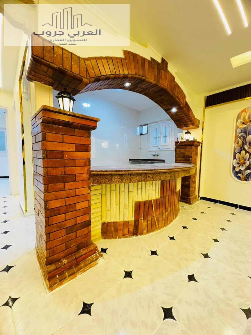 8 edd235d0-83b5-4983-b5ec-2e3b38b28e0d. jpg